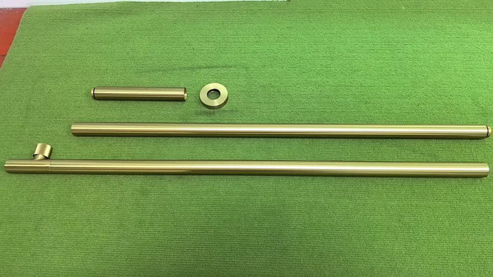 Robinet de salle de bain mural Salvatori Pipe – coupé sur mesure à la commande, 66 po / 169 cm