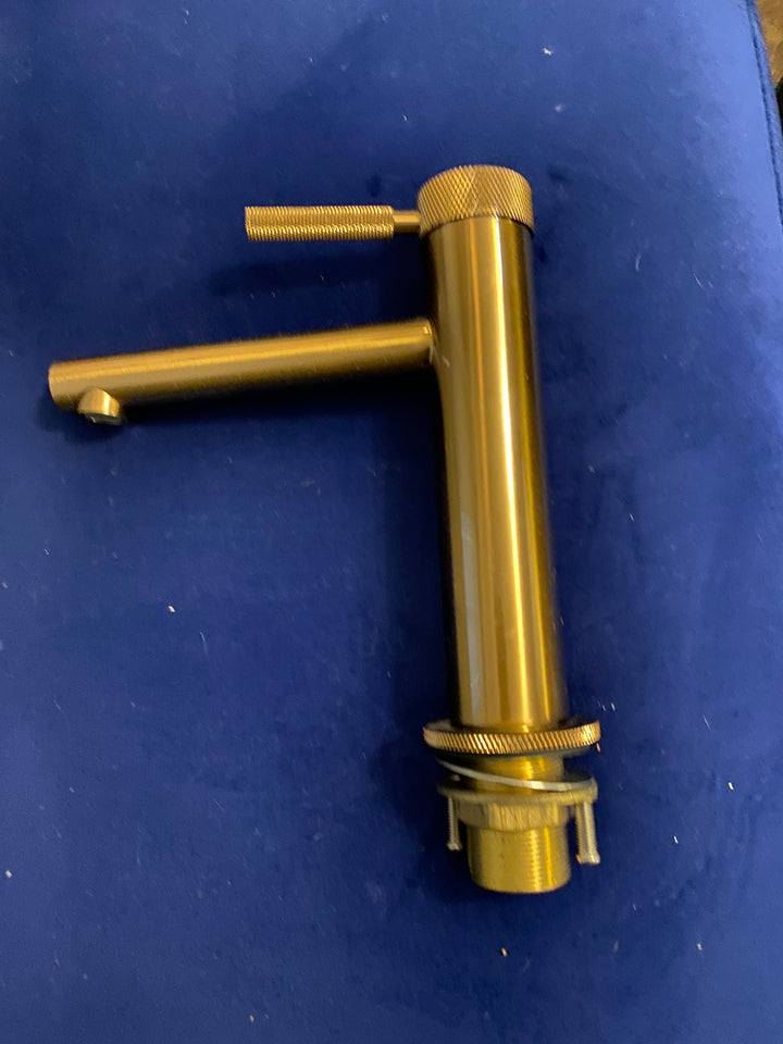 Nordic Single Hole Bathroom Lavatory Faucet