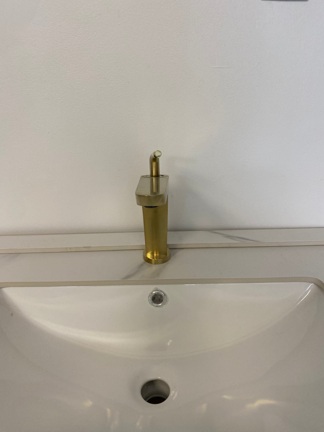 Nordic Design New Single Hole Bathroom Faucet