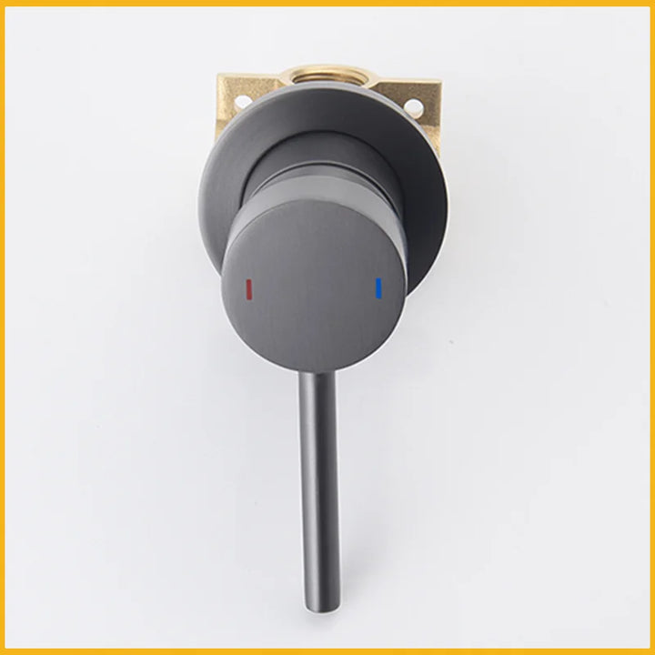Round Brass Hidden Hot And Cold Water Mixing Valve Bathroom Wall-Mounted Single-Handle Shower Faucet Valve Body