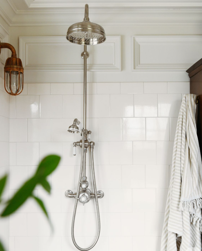 Elisabeth-Perrin Gold Exposed Victorian Shower System