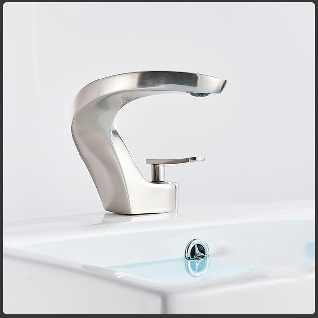 Modern European Design Single Hole Bathroom Faucet