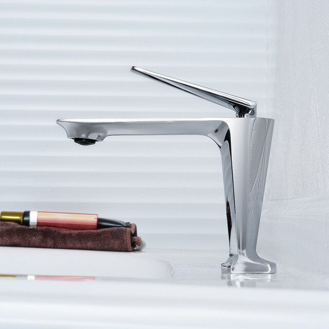 Nordic design single hole bathroom faucet model 